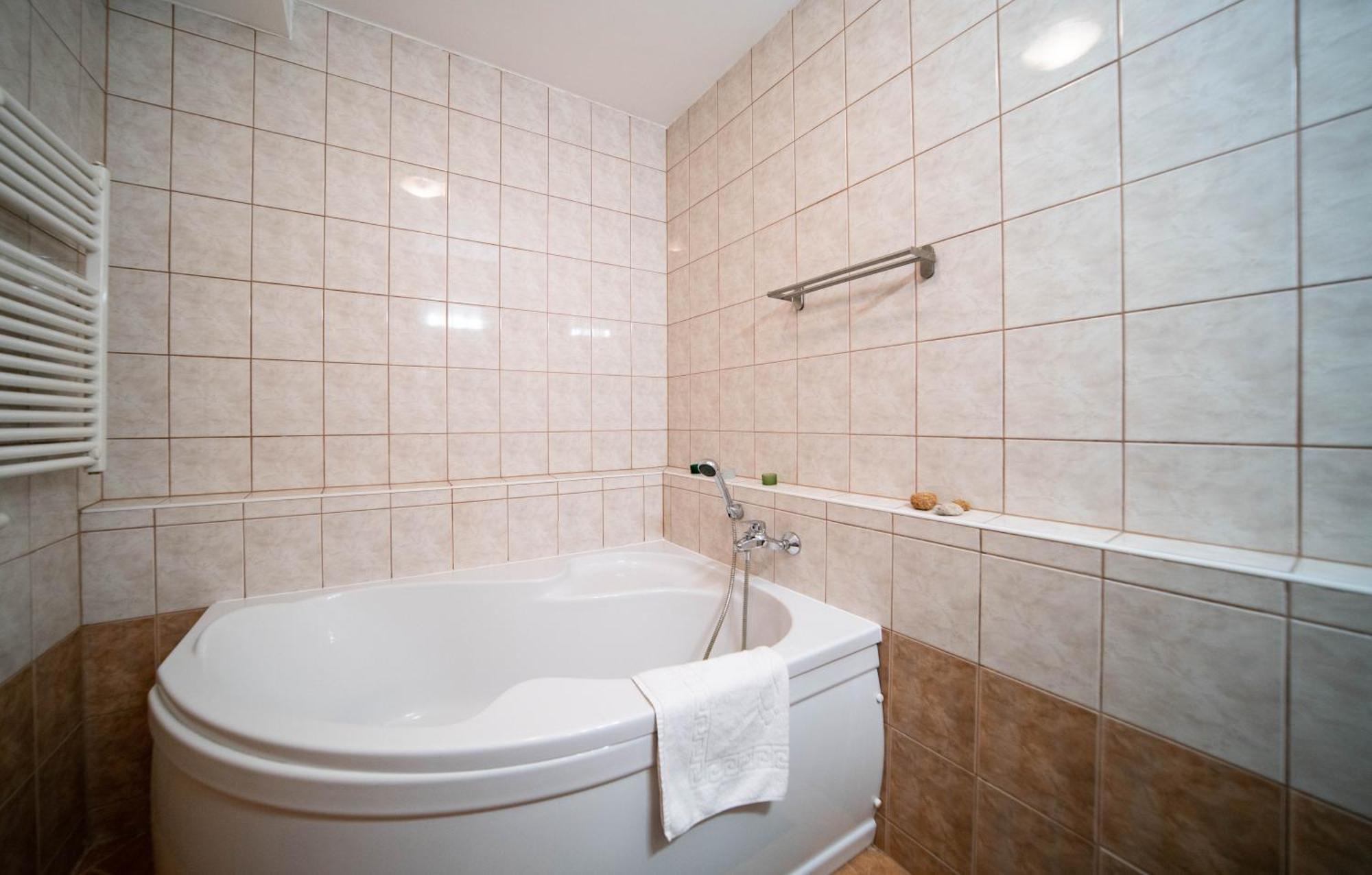 Free Parking- Gellert View Apartment 4Ppl Budapest Exterior photo